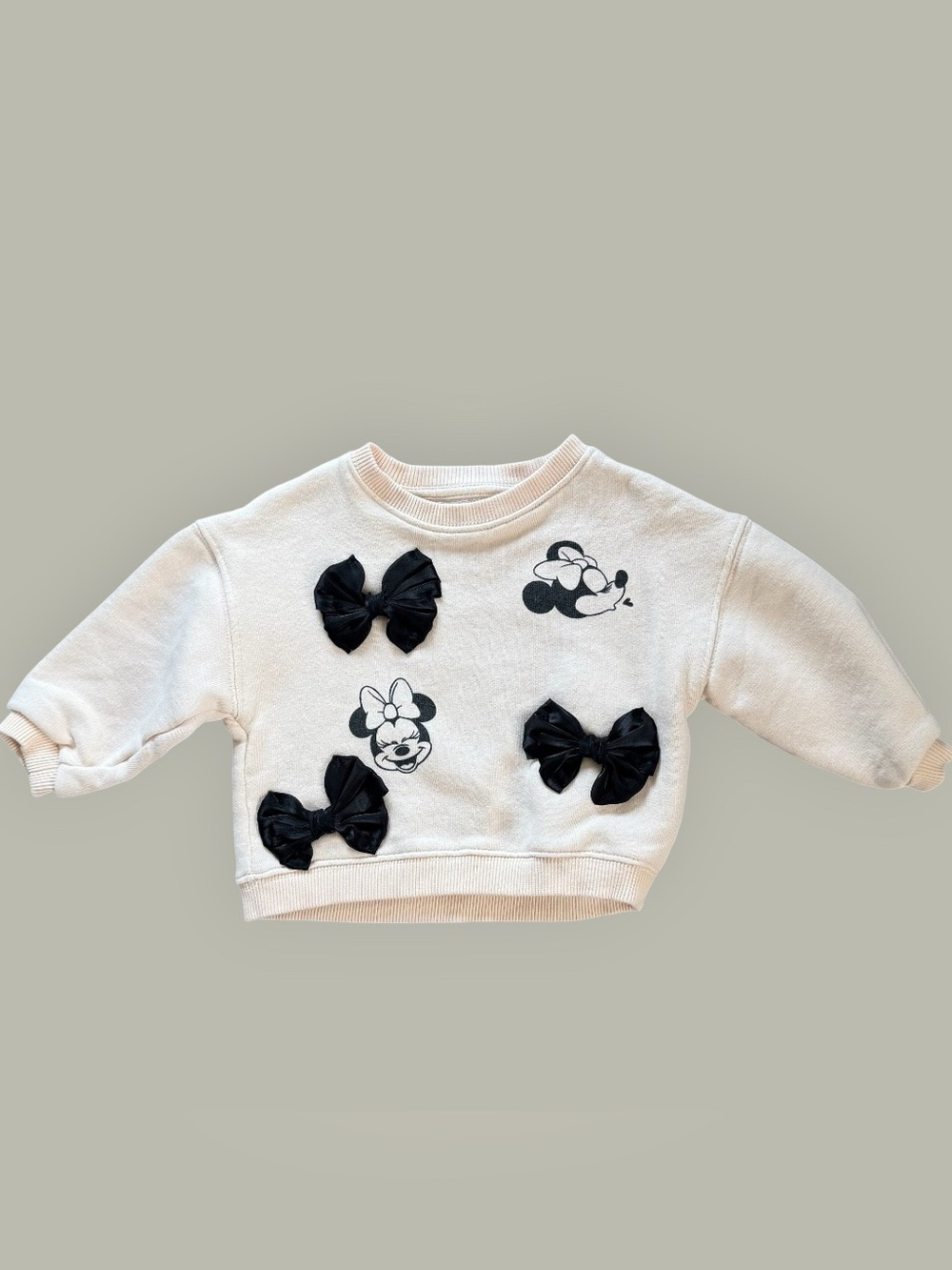 Zara Kids Disney Minnie Mouse Bow Sweatshirt Cream 3D Tulle Applique Pullover